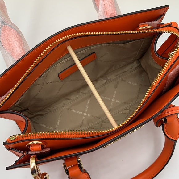 MICHAEL KORS
Sheila Small Faux Saffiano Leather Satchel
Poppy 
NWT - Picture 4 of 16